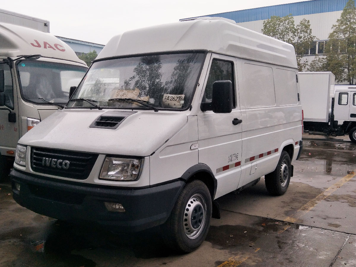 依維柯短軸冷藏車(chē)（5.1方）