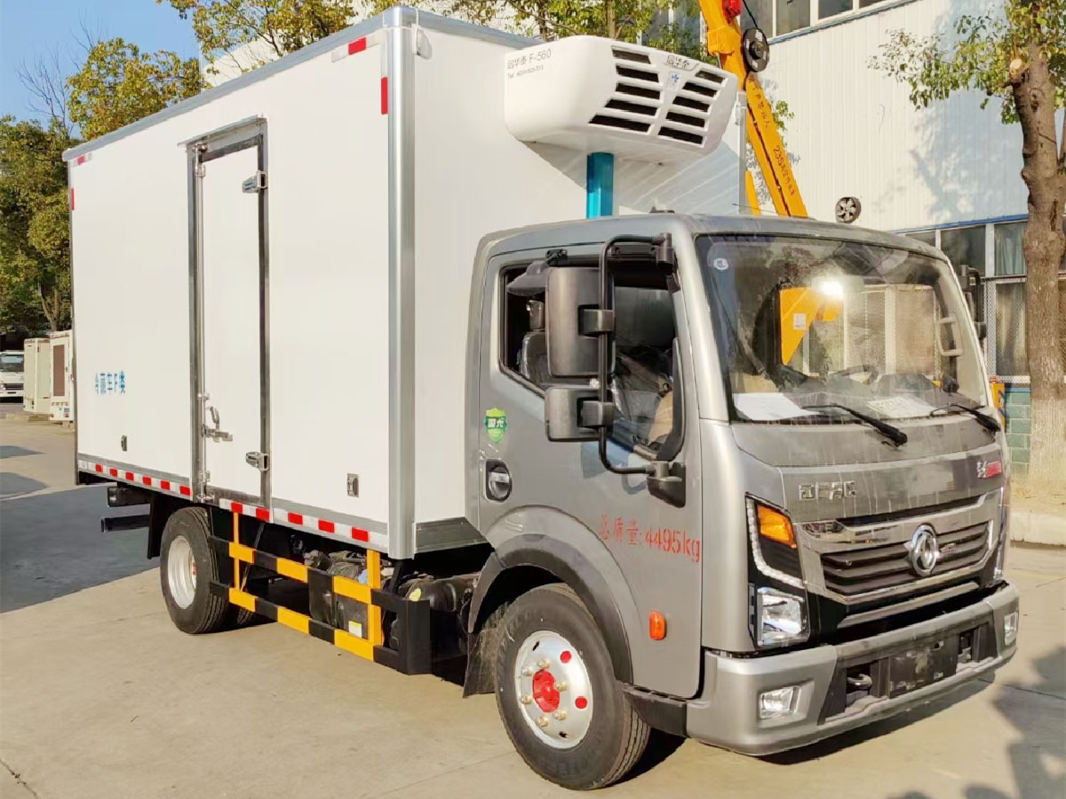 東風凱普特星云冷藏車（4.2米）